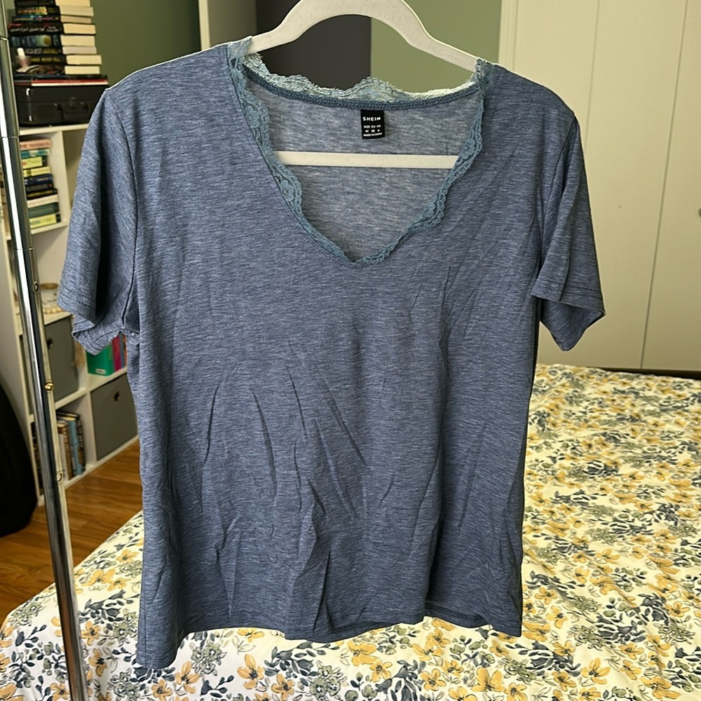 Lace Collared V-Neck Top